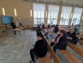 В Магнитогорске сотрудники Госавтоинспекции продолжают проведение просветительской работы со школьниками и родителями