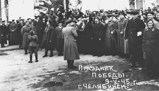  .       1945 