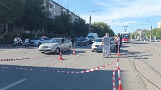  :     LADA   