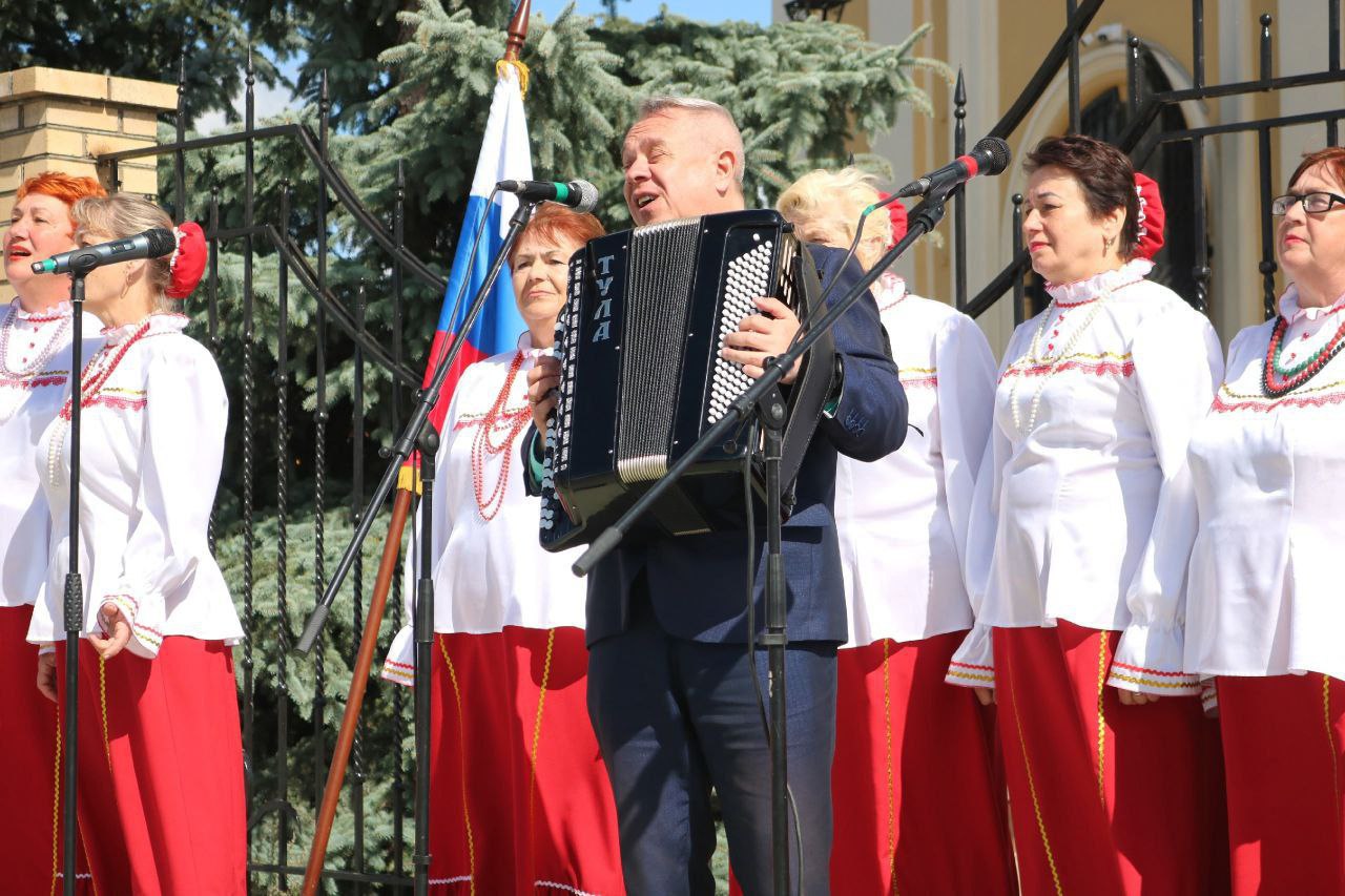 Свято-Никольский собор города Верхнеуральска отметил свое 150-летие Свято-Никольский собор города Верхнеуральска отметил свое 150-летие