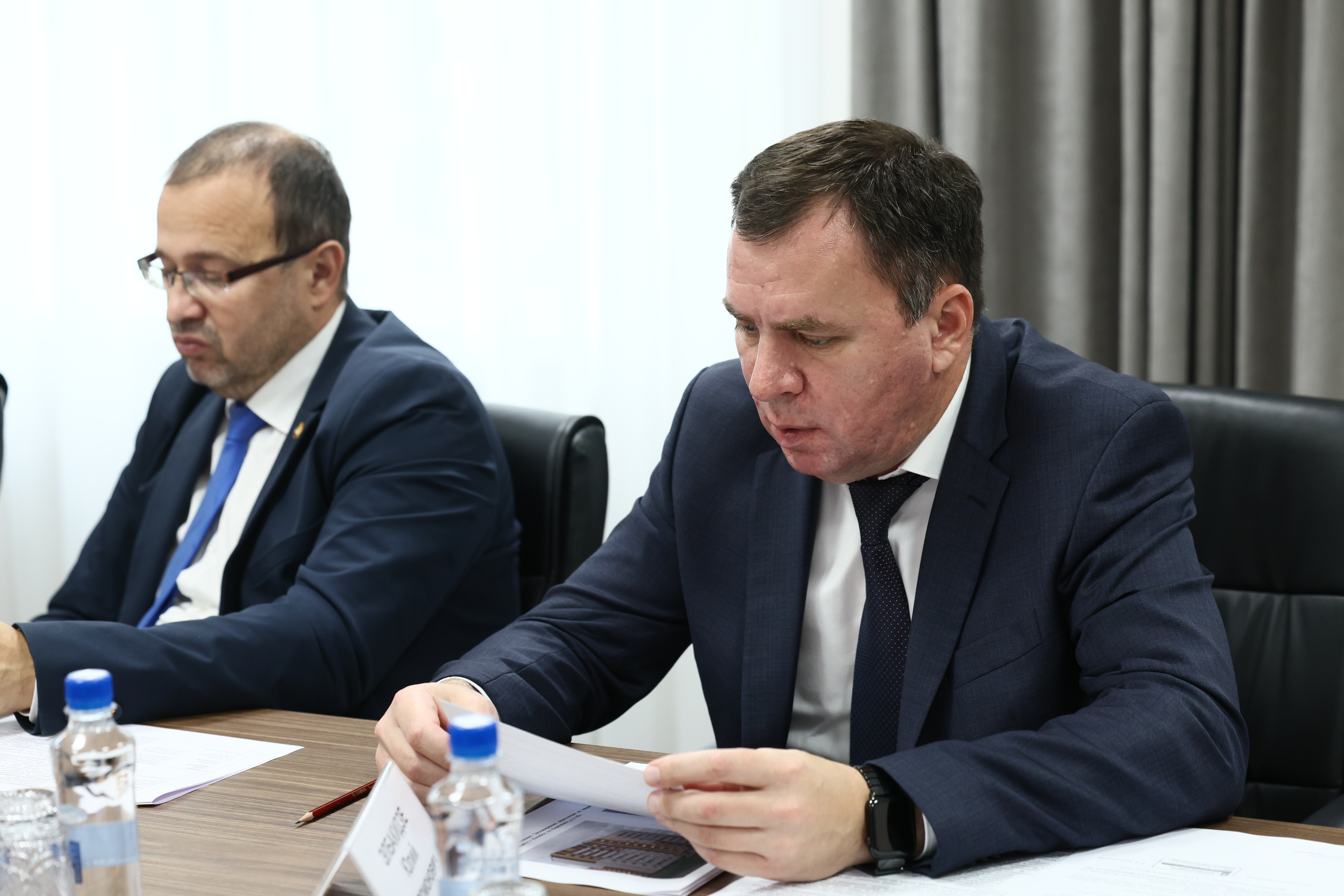 Губернатор Алексей Текслер провел личный прием граждан в приемной Президента Российской Федерации в Челябинской области Губернатор Алексей Текслер провел личный прием граждан в приемной Президента Российской Федерации в Челябинской области
