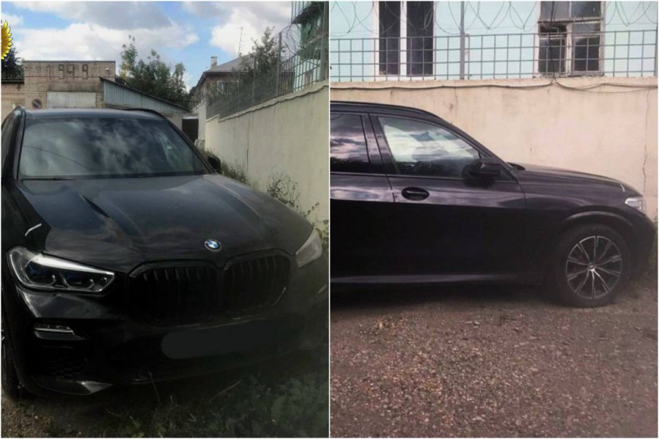           BMW