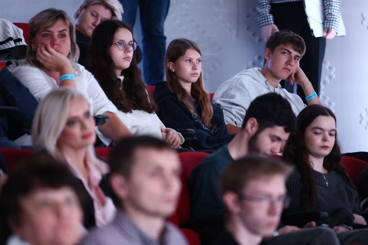 Губернатор Челябинской области Алексей Текслер принял участие в форуме движения «Инженерные кадры России» Губернатор Челябинской области Алексей Текслер принял участие в форуме движения «Инженерные кадры России»