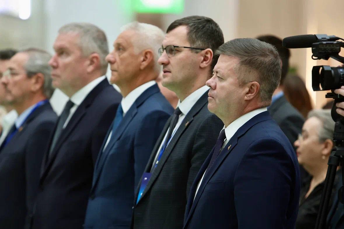 Власть, бизнес и наука Южного Урала объединяют усилия для ответа на вызовы времени Власть, бизнес и наука Южного Урала объединяют усилия для ответа на вызовы времени