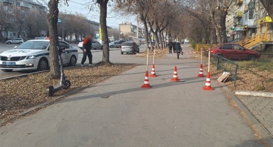 Уголовное дело завели после того, как в Магнитогорске самокатчик сбил женщину