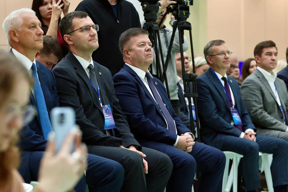 Власть, бизнес и наука Южного Урала объединяют усилия для ответа на вызовы времени Власть, бизнес и наука Южного Урала объединяют усилия для ответа на вызовы времени