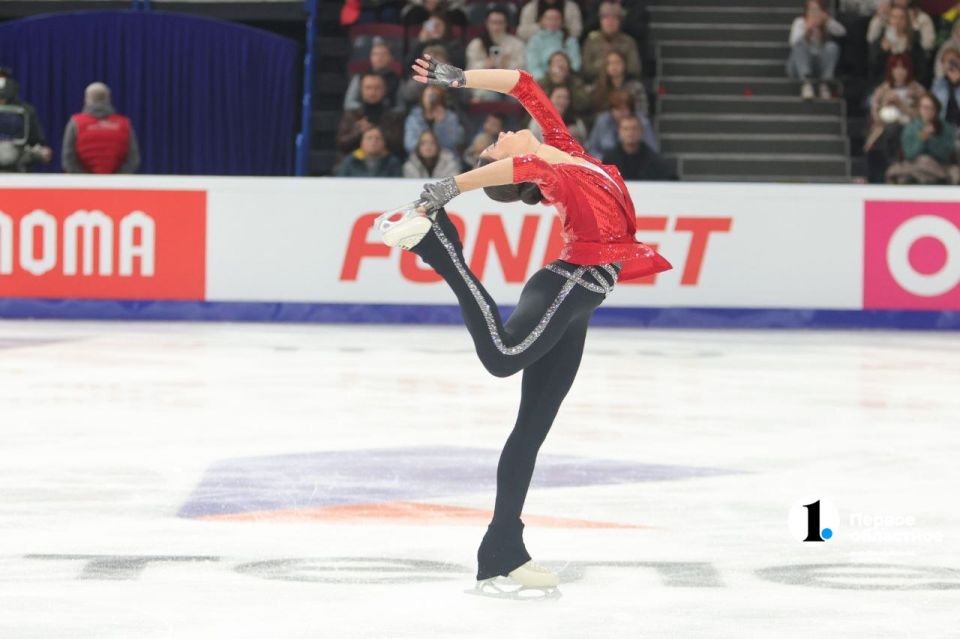 Фигуристка Аделия Петросян захватила лидерство на Гран-при в Магнитогорске