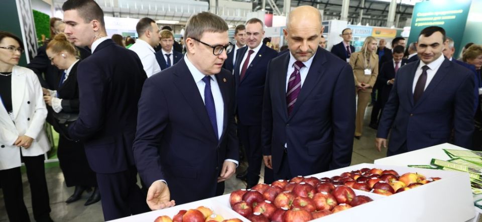 Экспозиция Челябинской области на XIII Межрегиональной агропромышленной выставке УрФО демонстрирует масштабные инвестпроекты и уникальные продукты