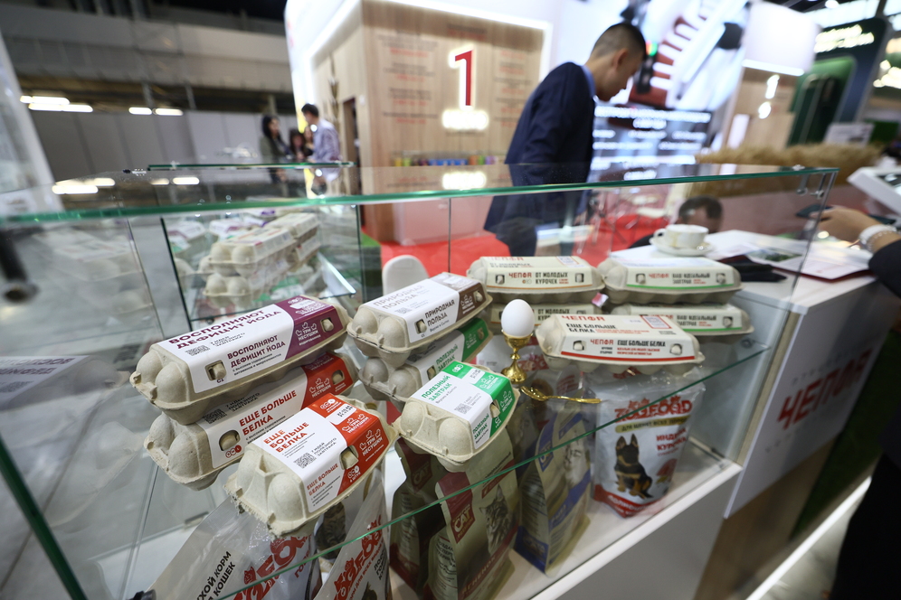 Продуктовые новинки и инвестпроекты представляют аграрии Южного Урала на выставке УрФО Продуктовые новинки и инвестпроекты представляют аграрии Южного Урала на выставке УрФО