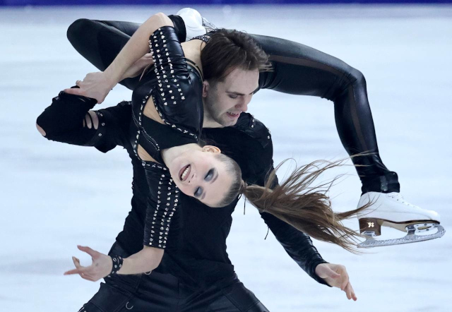 В Магнитогорске фигуристы дали старт Гран-при В Магнитогорске фигуристы дали старт Гран-при