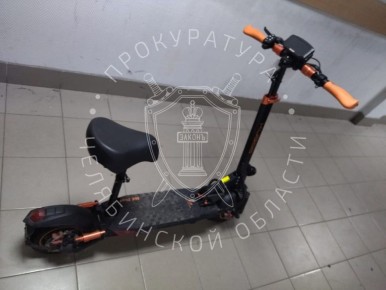 Магнитогорец получил 200 часов работ за езду на самокате в пьяном виде