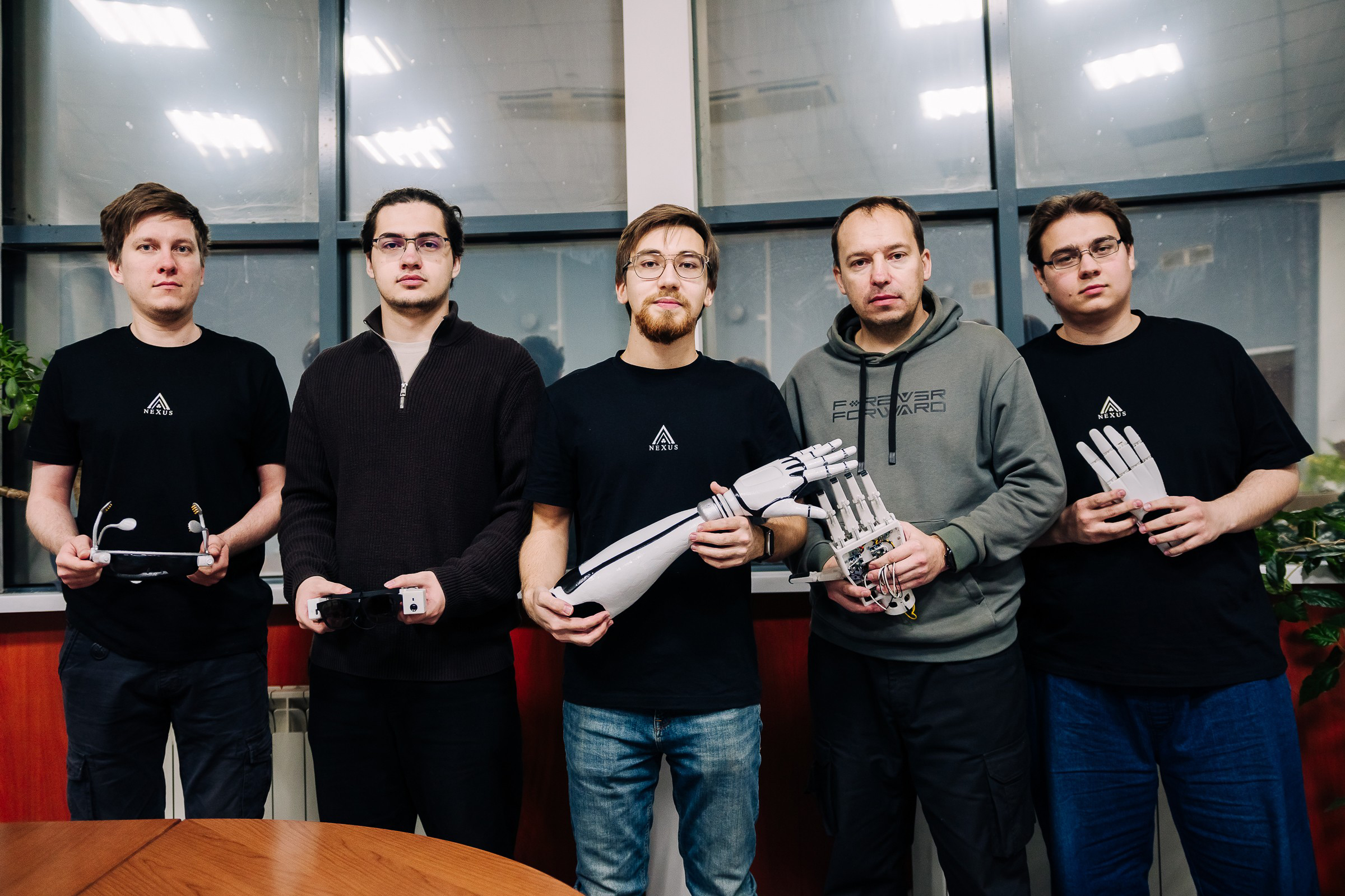 Прототип бионического протеза руки с использованием нейротехнологий создан стартапом выпускника МГТУ Прототип бионического протеза руки с использованием нейротехнологий создан стартапом выпускника МГТУ