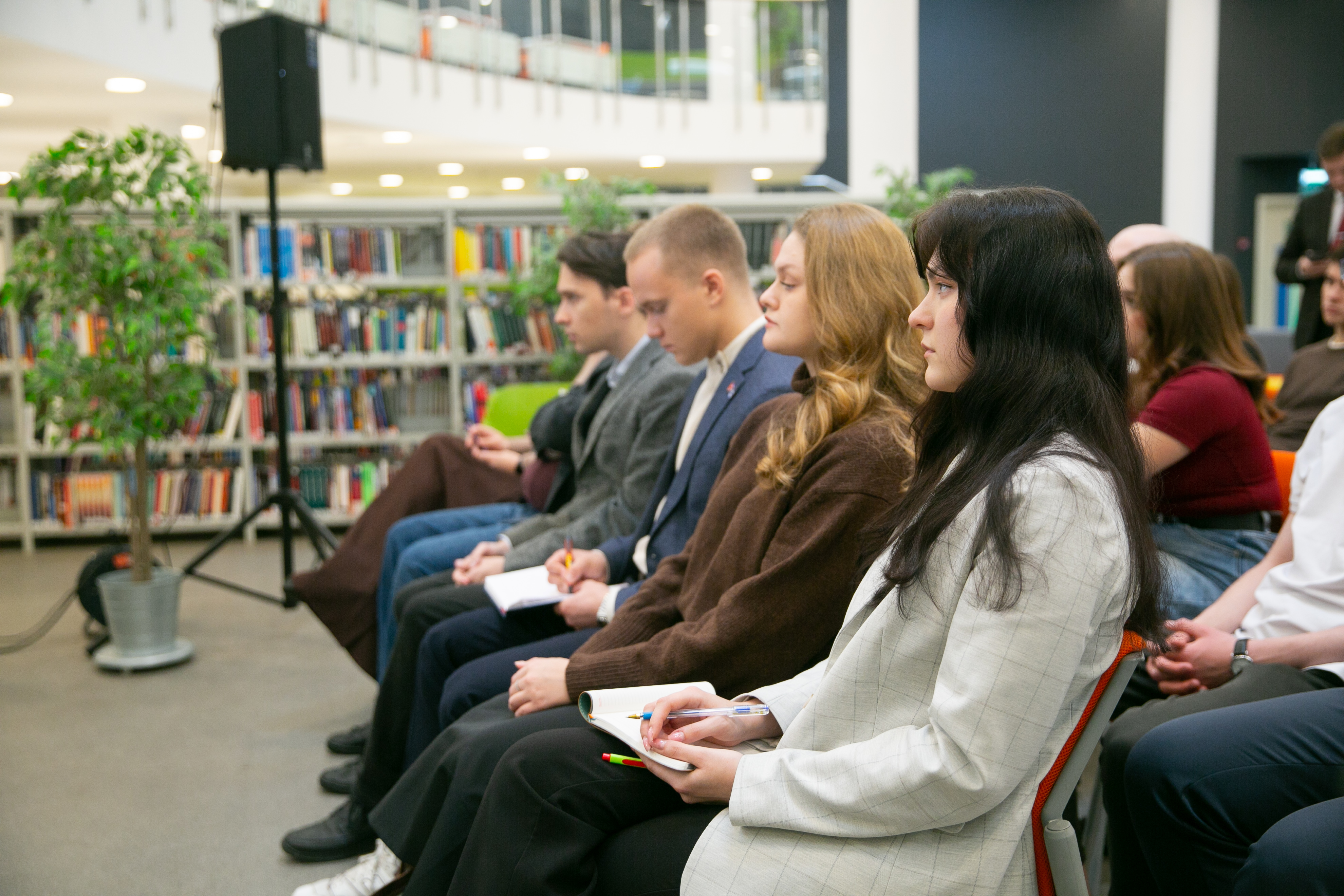 Алексей Текслер принял участие в проекте Высшей школы экономики «ГосВышка» Алексей Текслер принял участие в проекте Высшей школы экономики «ГосВышка»