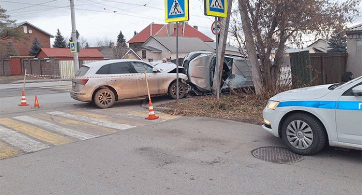 В Магнитогорске в ДТП с переворотом травмировался 12-летний подросток