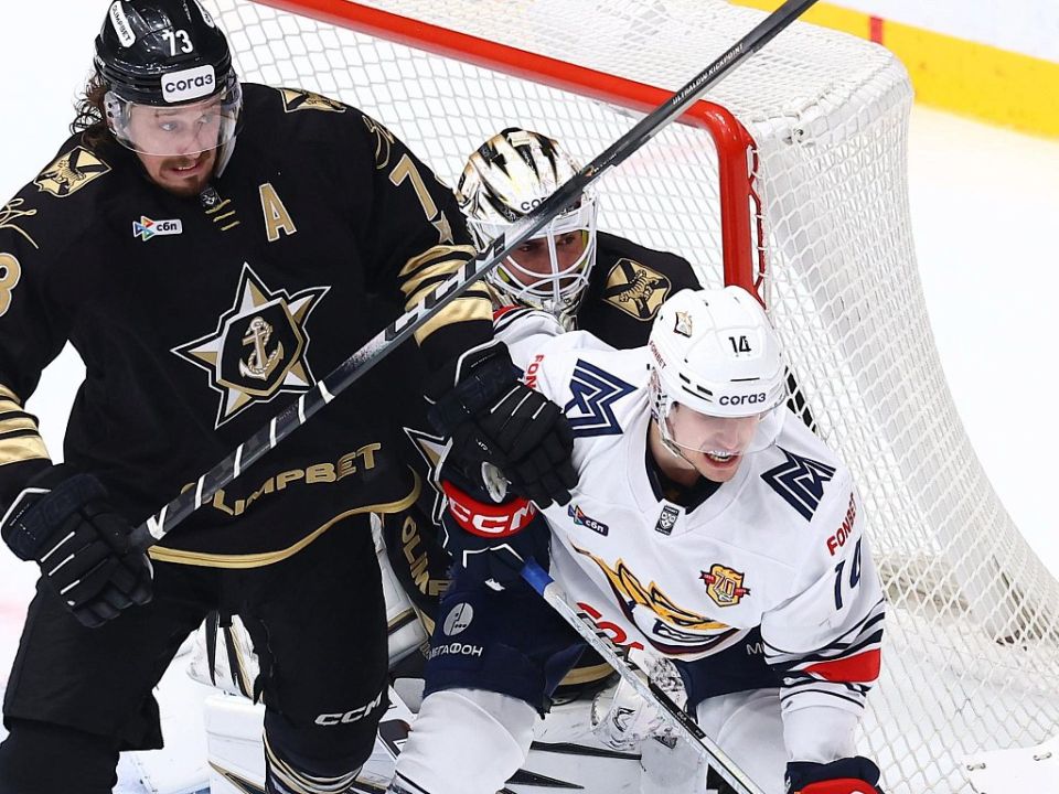 Хоккеист Дмитрий Силантьев принес победу «Металлургу» в матче с «Адмиралом»