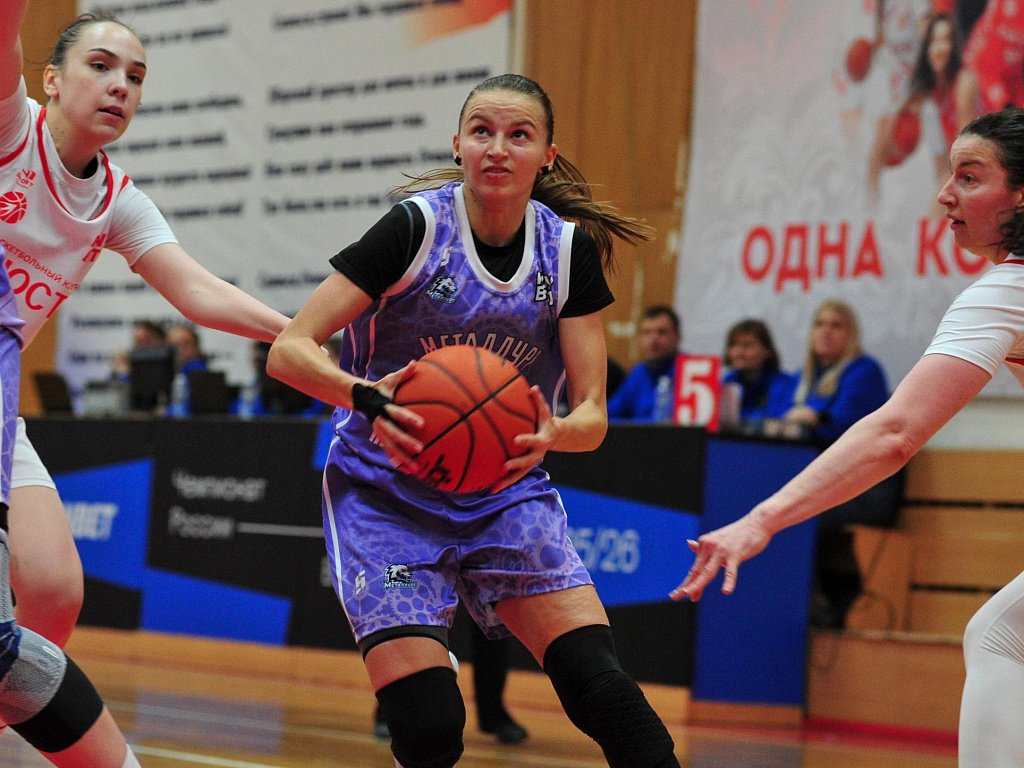 Женская баскетбольная команда «Металлург» дважды победила у «Юности» в Высшей лиге