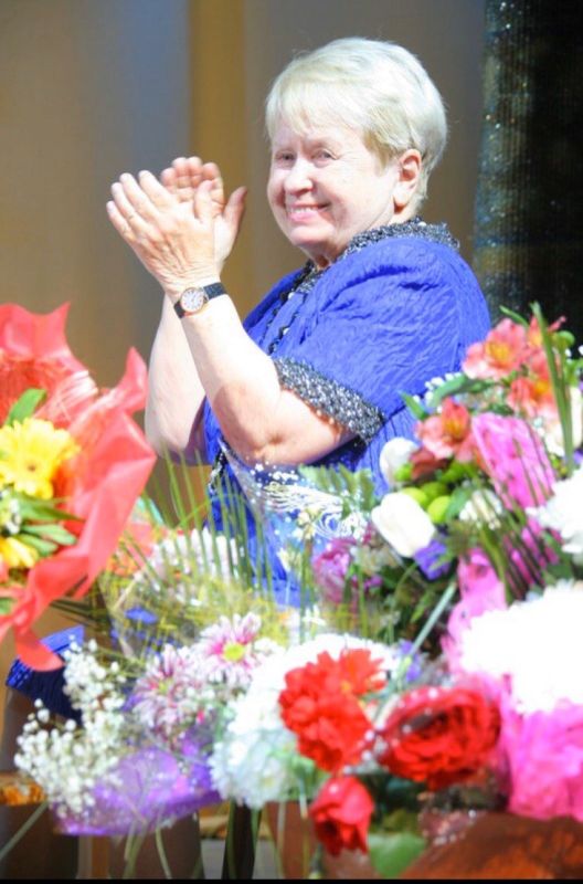 Вчера свой день рождения отметила легендарный композитор, автор гимна Магнитогорска и удивительная женщина — Александра Пахмутова