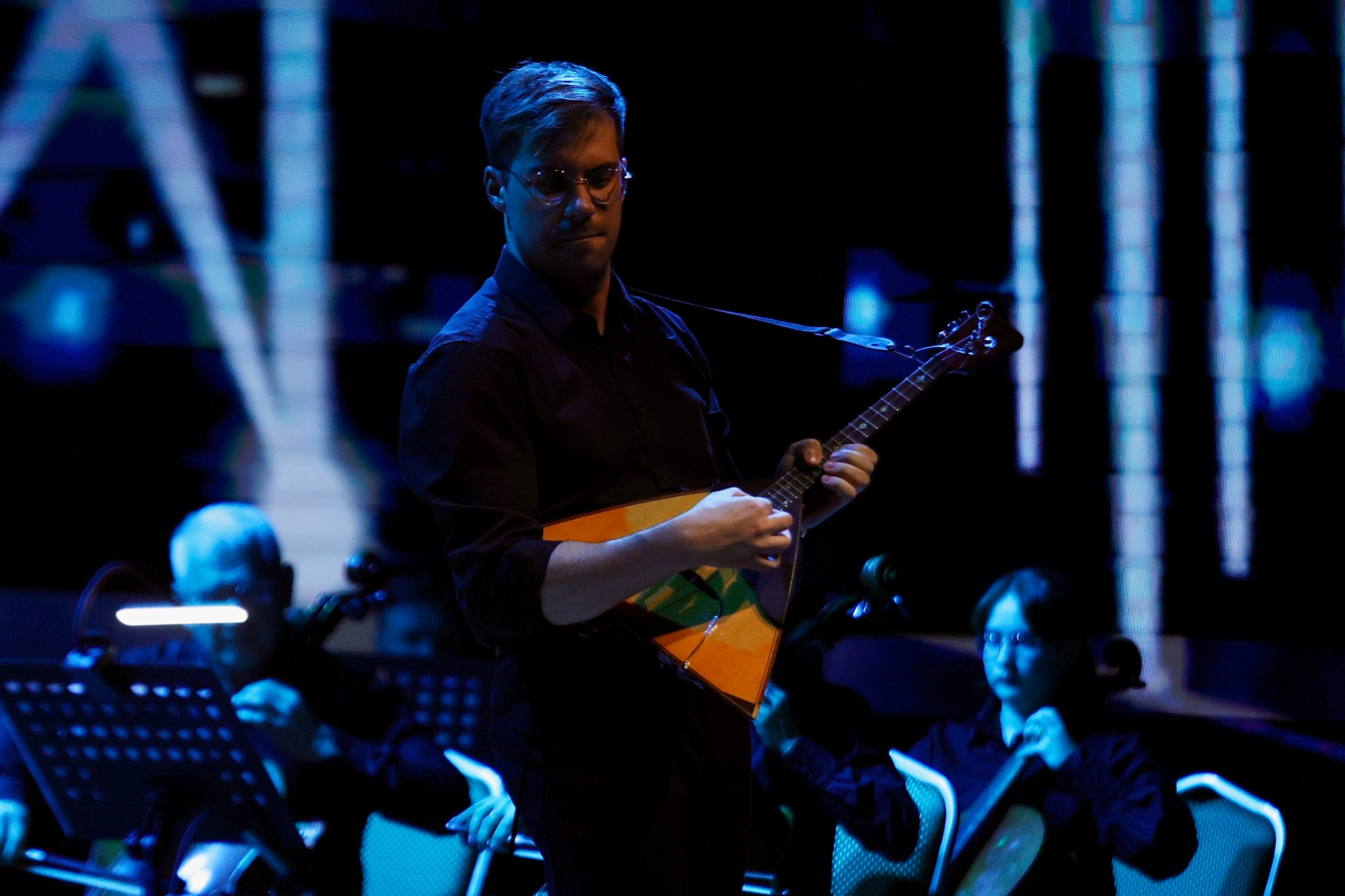 75 лет в свете софитов. Магнитогорское концертное объединение отметило юбилей 75 лет в свете софитов. Магнитогорское концертное объединение отметило юбилей