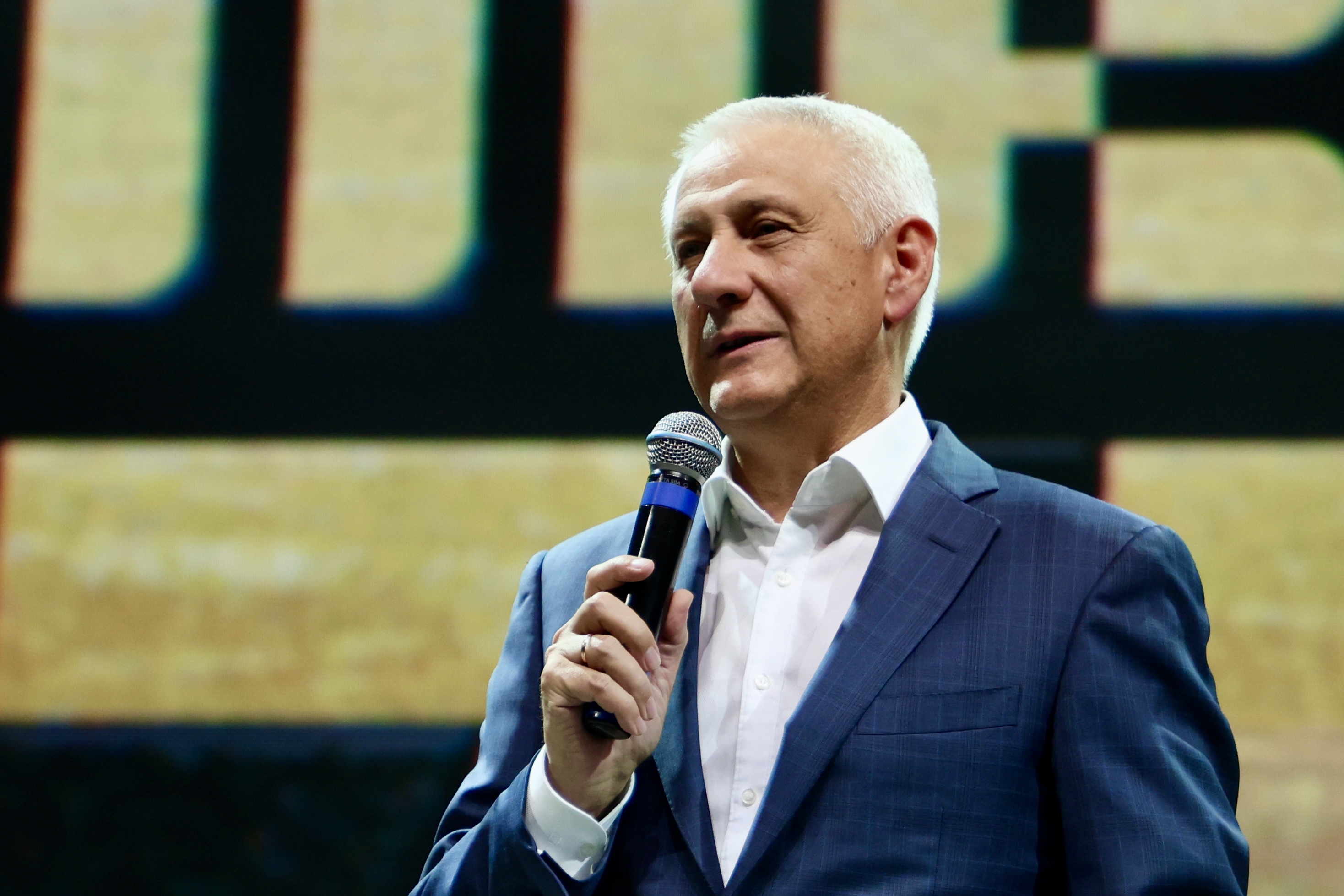 75 лет в свете софитов 75 лет в свете софитов