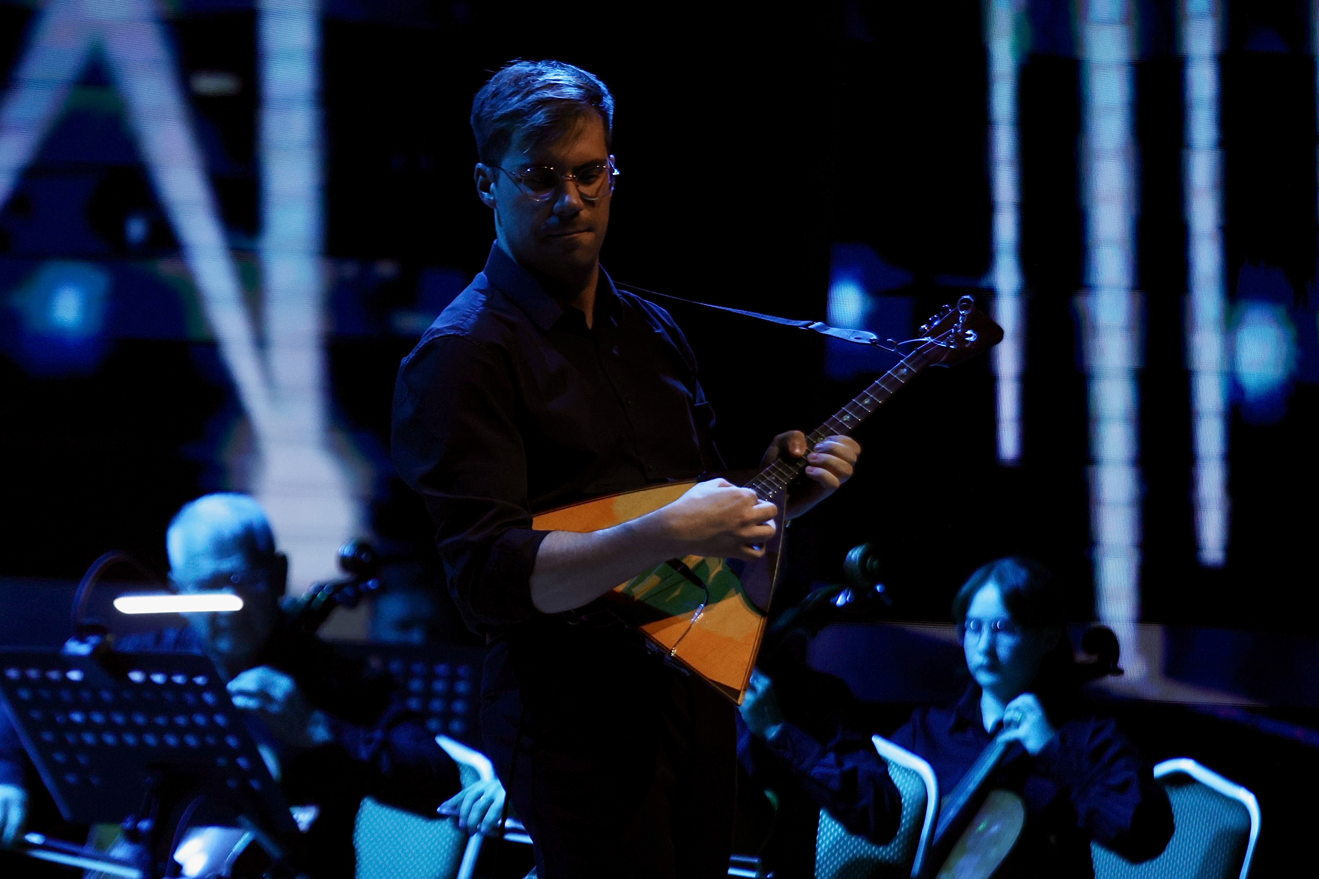 75 лет в свете софитов 75 лет в свете софитов