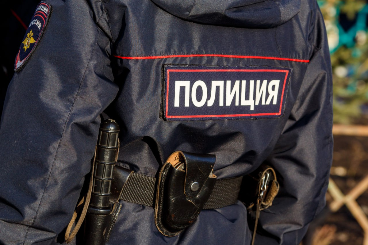 Полицейские Магнитогорска из-под земли достали подозреваемого в убийстве