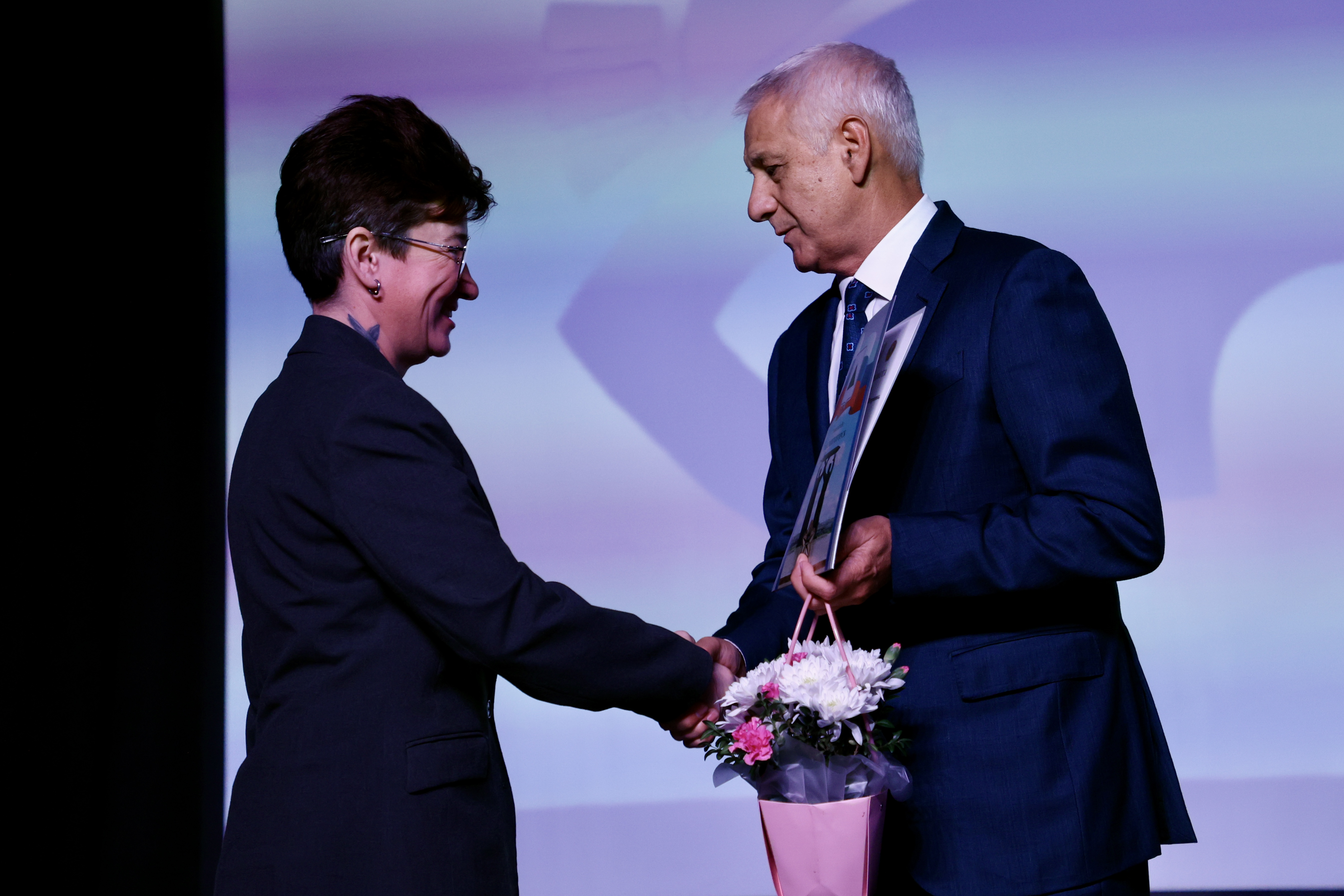 С таких людей надо брать пример С таких людей надо брать пример