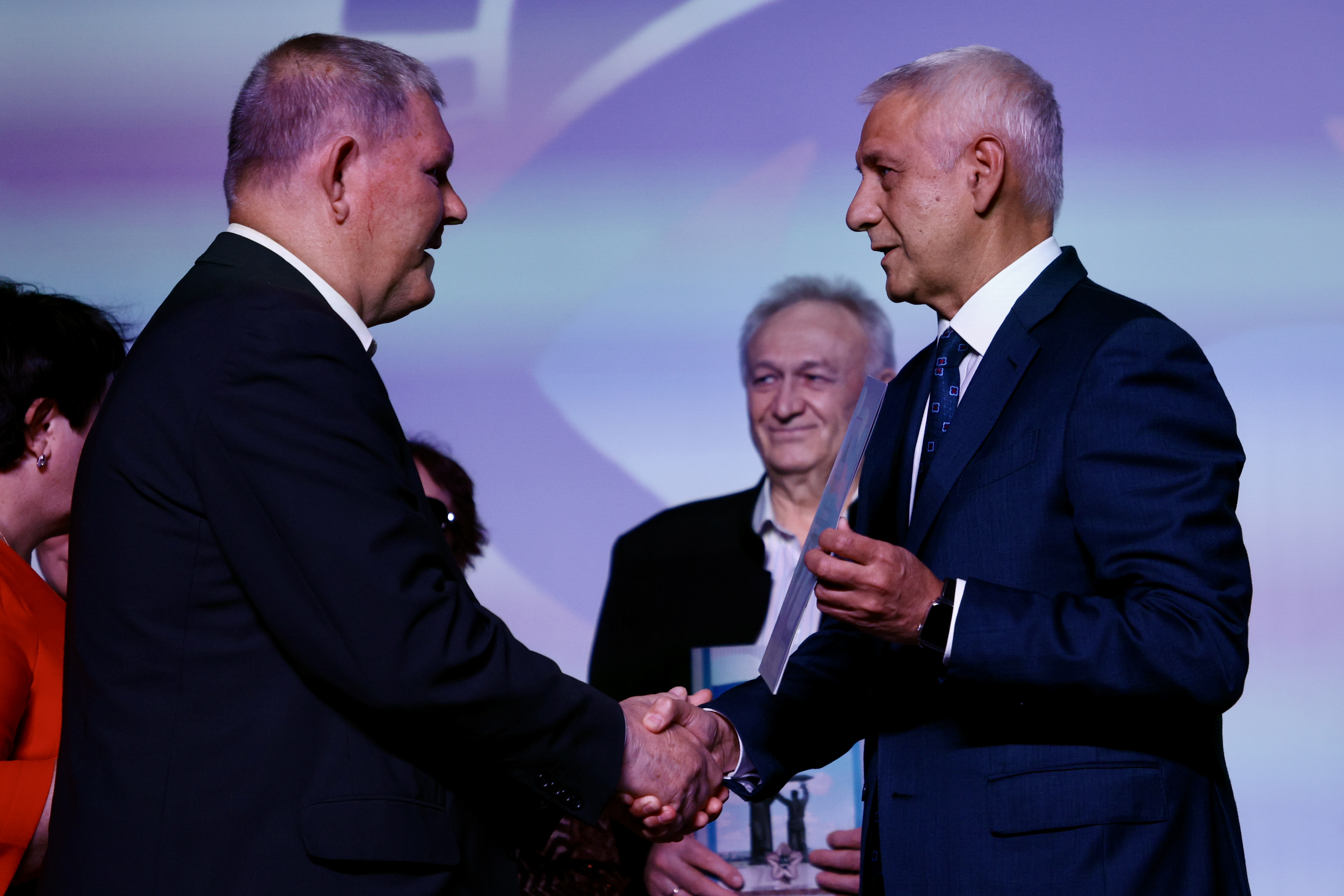 С таких людей надо брать пример С таких людей надо брать пример