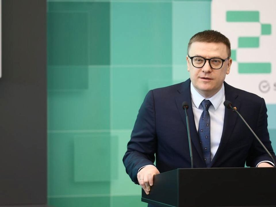 Алексей Текслер наградил сотрудников Сбербанка в день рождения компании