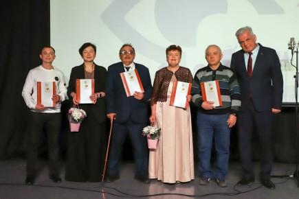 В международный день слепых в Магнитогорске наградили активистов ВОС