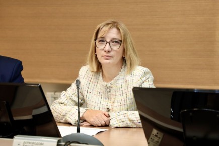 О приобретении жилых помещений детям-сиротам и детям, оставшимся без попечения родителей