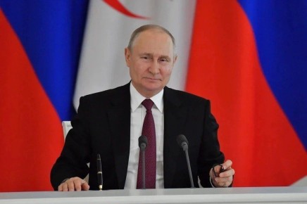 Жители Челябинской области получили госнаграды от президента России