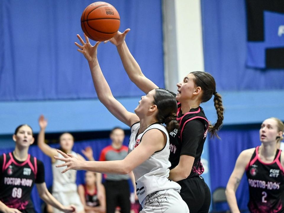 Баскетболистки «Славянки-ЧКПЗ» упустили лидерство в Высшей лиге