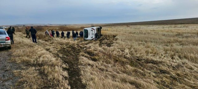 В перевернувшемся автобусе все дети были пристегнуты ремнями безопасности