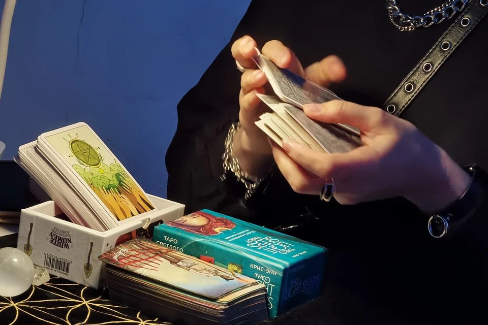 В Челябинской области раскрыли схему онлайн-обмана с любовными приворотами