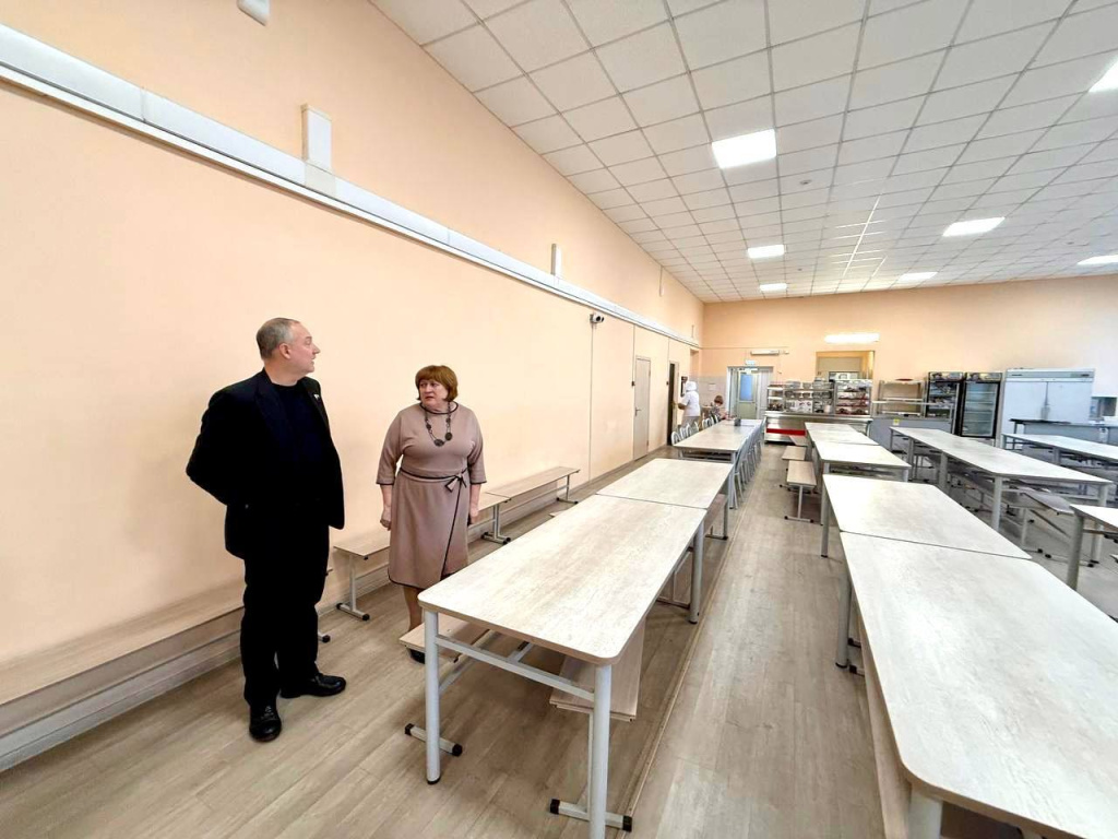 В школе № 42 Копейска появится парта Героя в память о выпускнике-подводнике В школе № 42 Копейска появится парта Героя в память о выпускнике-подводнике