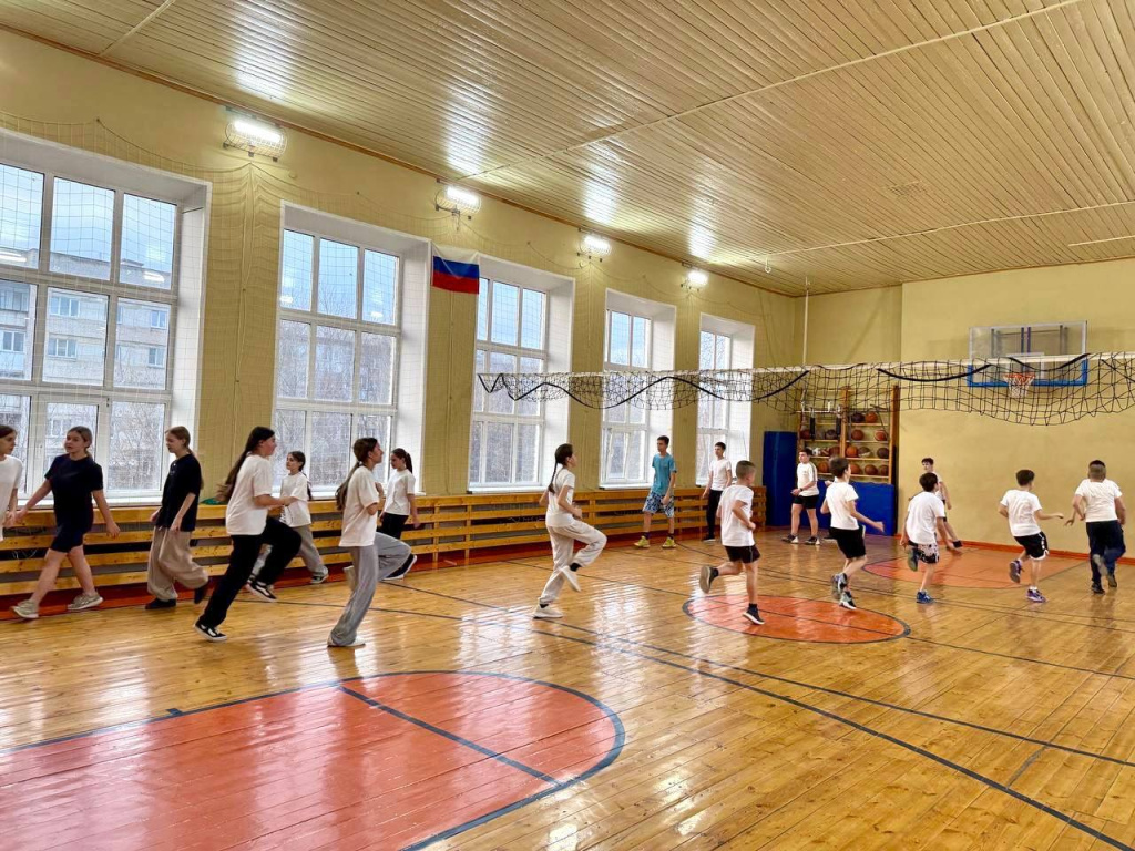 В школе № 42 Копейска появится парта Героя в память о выпускнике-подводнике В школе № 42 Копейска появится парта Героя в память о выпускнике-подводнике