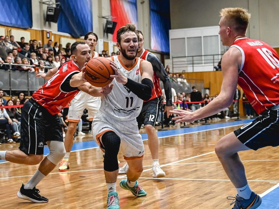 Баскетбольные клубы Челябинской области проведут матч в голливудском стиле