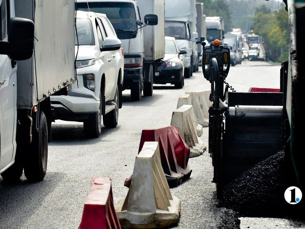 На Южном Урале начали делать дороги из устойчивого к нулю и шипам материала