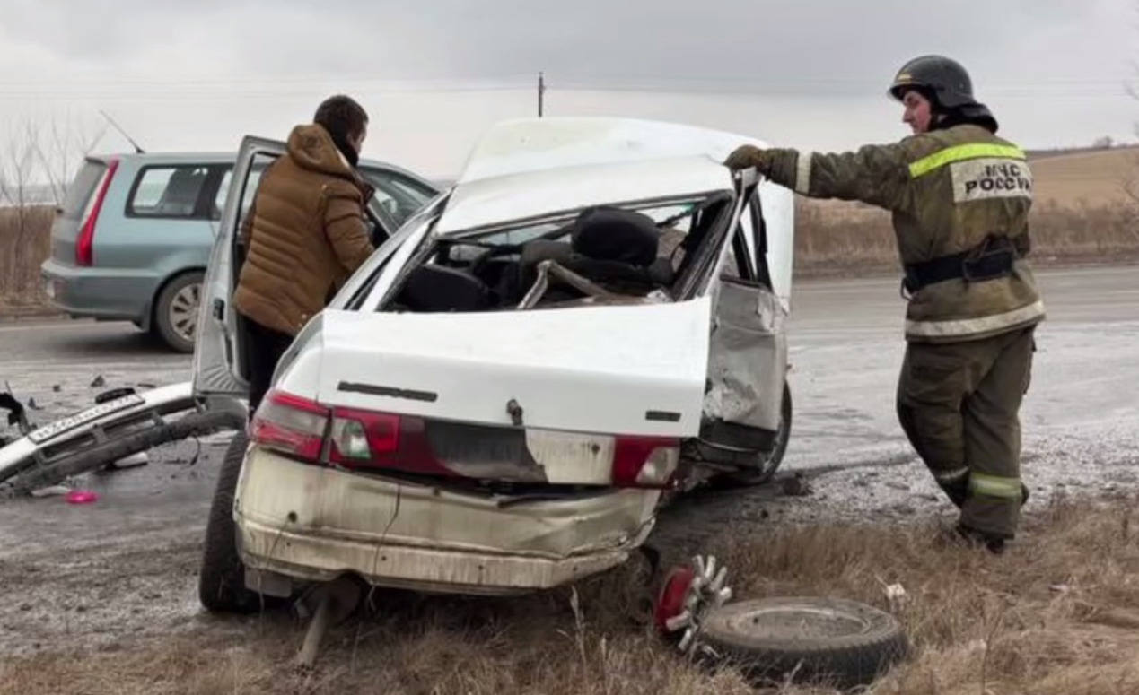 В ДТП в Верхнеуральском районе погиб один человек, двое ранены