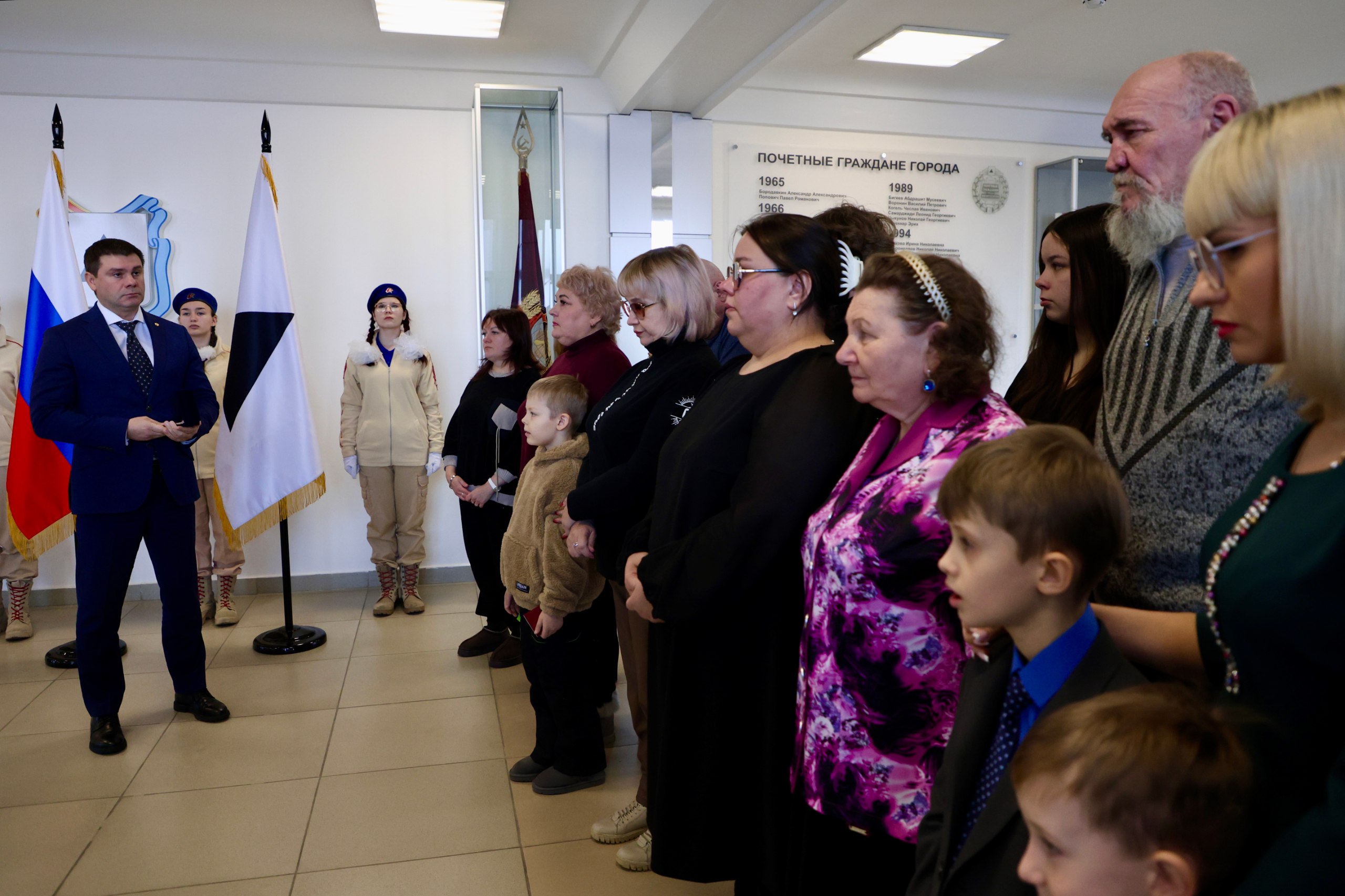 В администрации города передали государственные награды семьям военнослужащих, погибших при исполнении воинского долга в ходе специальной военной операции В администрации города передали государственные награды семьям военнослужащих, погибших при исполнении воинского долга в ходе специальной военной операции