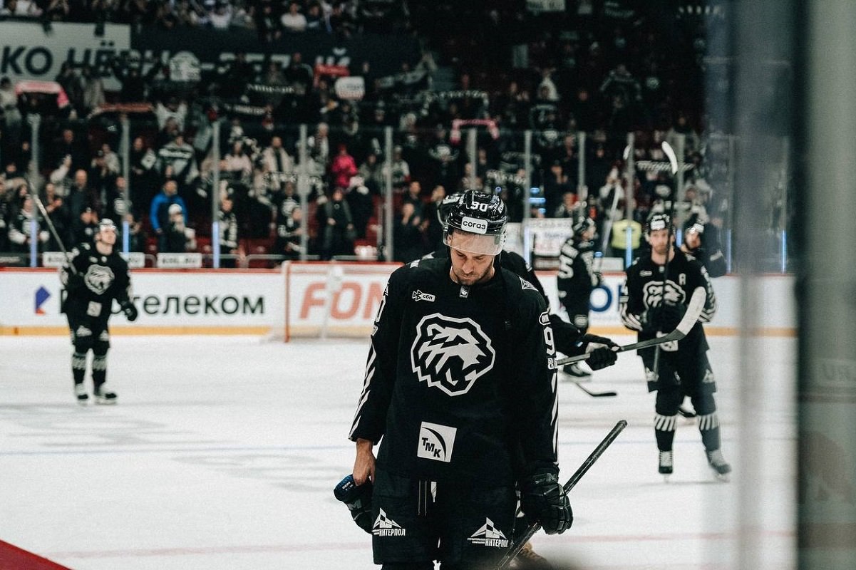 Новый тренер — старые проблемы: «Трактор» продлил серию поражений, проиграв «Металлургу»