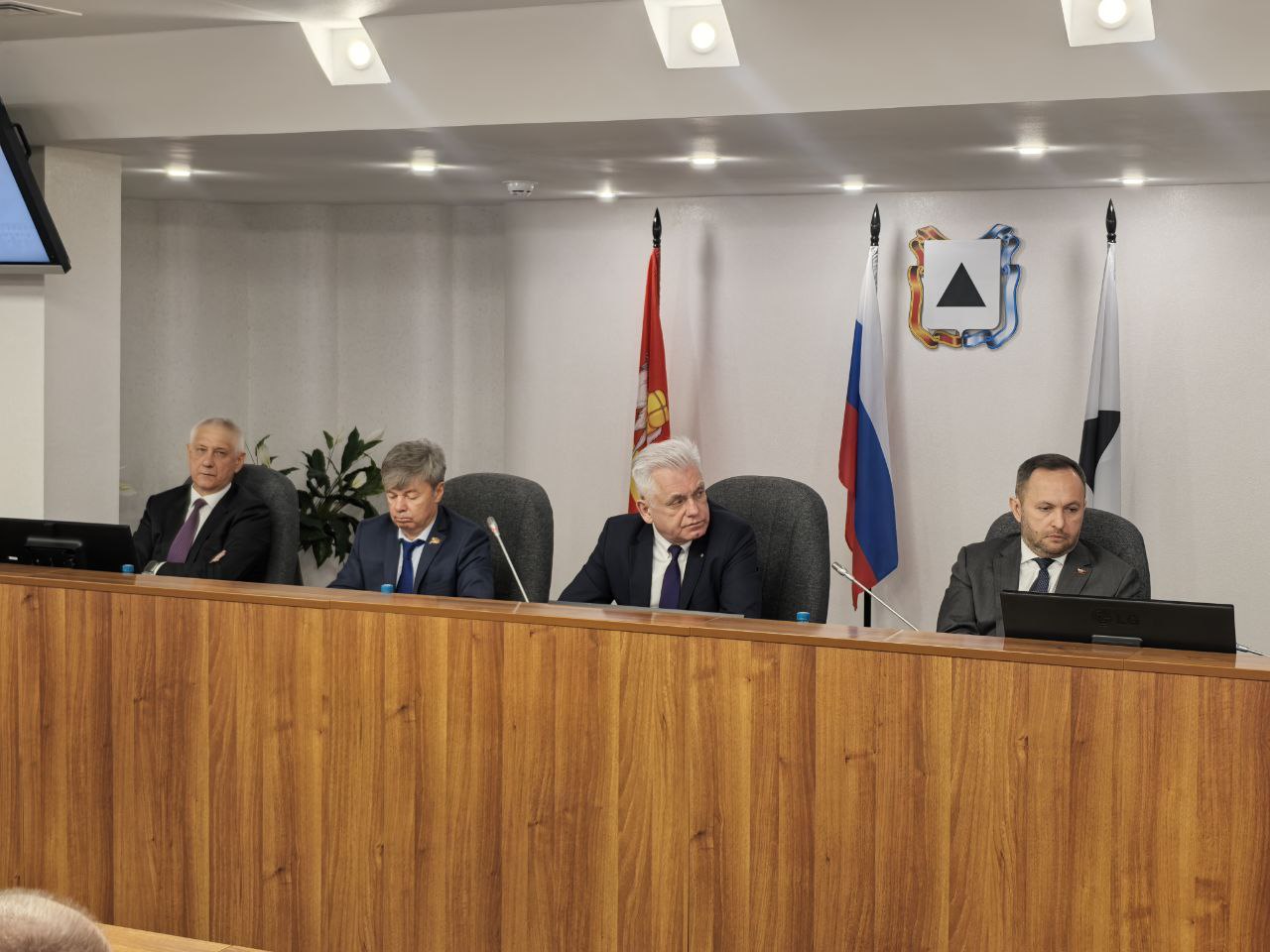 Депутаты приняли решение о продление на 2026 год меры по обеспечению льготным питанием учащихся школ города Депутаты приняли решение о продление на 2026 год меры по обеспечению льготным питанием учащихся школ города