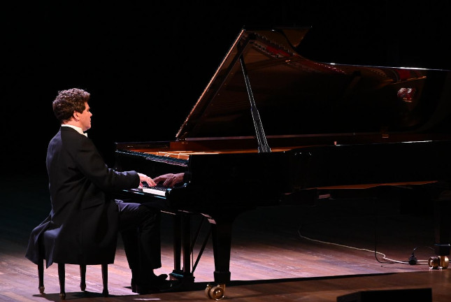 На столичном уровне. Что стоит за званием и признанием На столичном уровне. Что стоит за званием и признанием