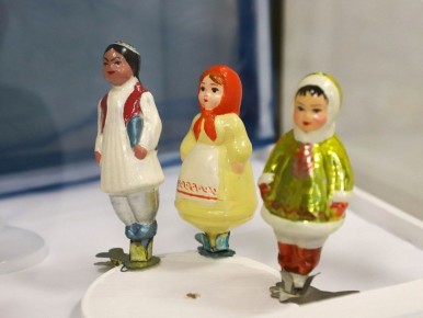 В магнитогорском музее выставили коллекцию из двух тысяч советских игрушек