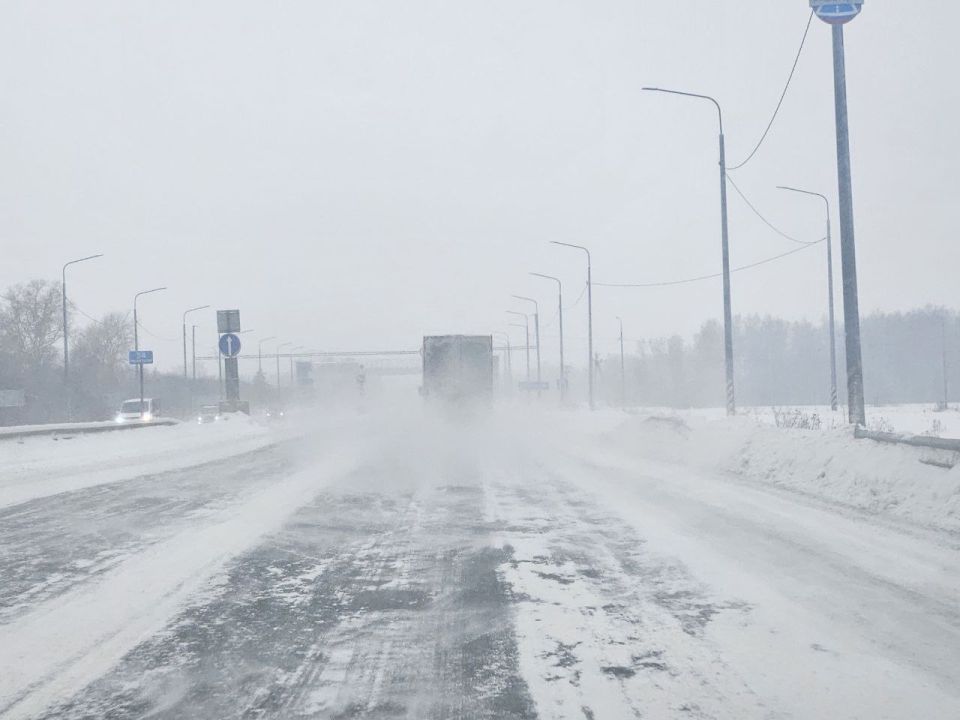 Штормовое предупреждение пришло от синоптиков