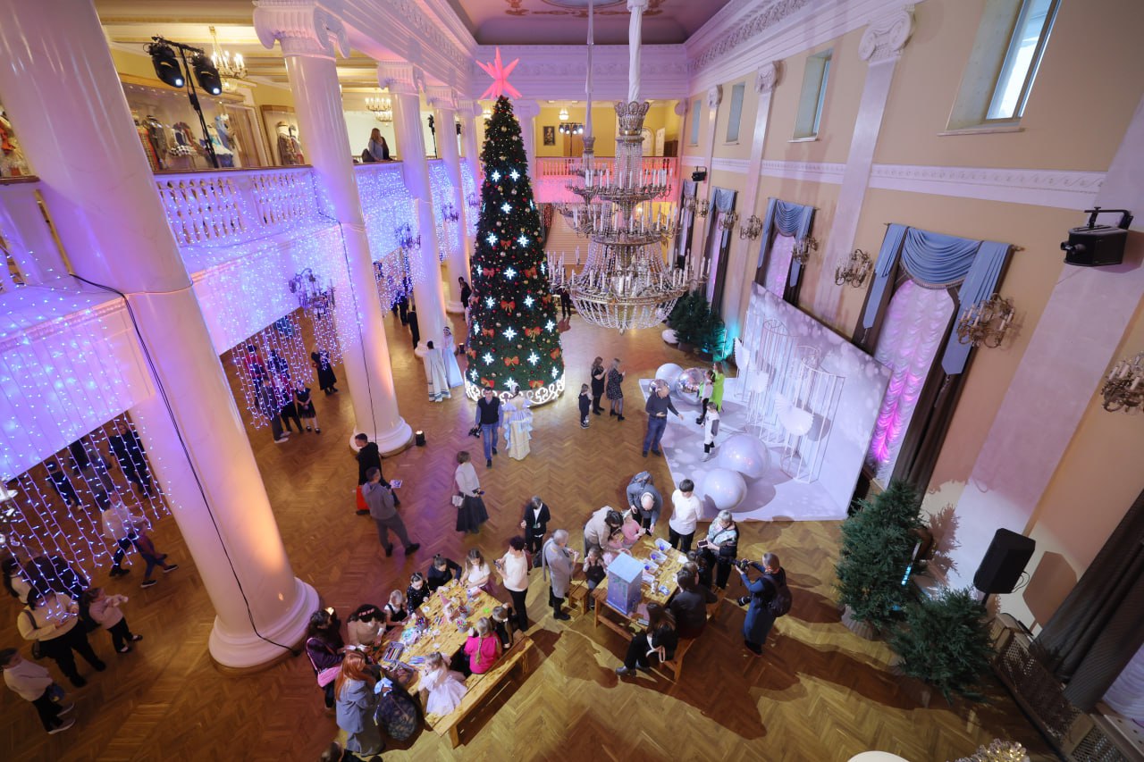 13 тысяч детей смогут посетить губернаторскую ёлку в Челябинской области 13 тысяч детей смогут посетить губернаторскую ёлку в Челябинской области