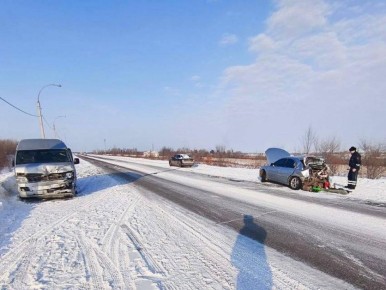 В Магнитогорске автобус с пассажирами попал в ДТП