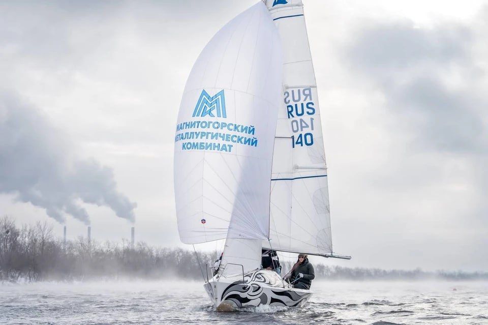 В Челябинской области прошла парусная регата в минус 15