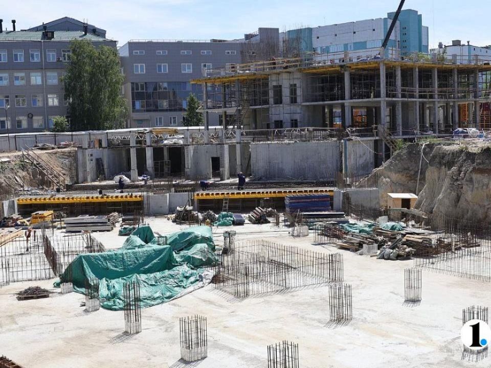 Минстрой обозначил работы в медцентре Магнитогорска и больнице Челябинска весной