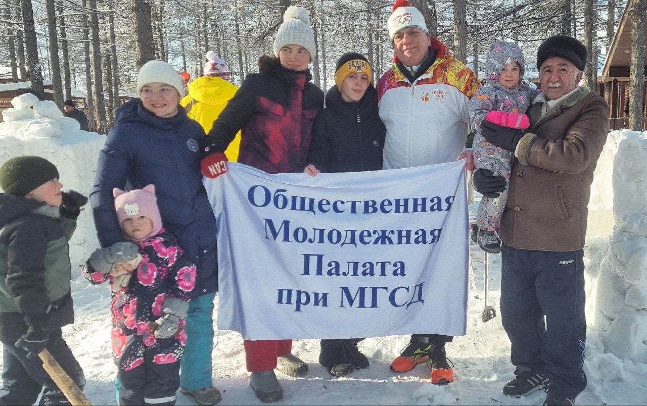 Школьники, студенты, пенсионеры, работники ММК, депутаты городского Собрания, активисты молодёжных и ветеранских организаций пришли сегодня в Экологический парк на мероприятия, посвященные Всемирному Дню снега Школьники, студенты, пенсионеры, работники ММК, депутаты городского Собрания, активисты молодёжных и ветеранских организаций пришли сегодня в Экологический парк на мероприятия, посвященные Всемирному Дню снега